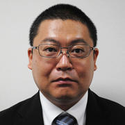 5.山崎栄一_s.jpg