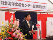 3.式辞を述べる持木町長.JPG