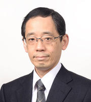 横田治夫教授.jpg