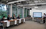 調印式後、緑ヶ丘女子高校卒業生の本学在学生（管理栄養学科2年生）が大学での学びや学生生活について発表.jpg