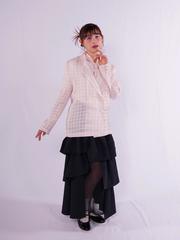 チェック柄シアージャケット＋異素材アシメントリースカート.jpg