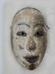 r01栂尾神楽 女面_江戸時代（寛永9年（1632）か）_個人蔵.JPG