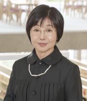 日本女子大学_篠原学長写真_大学案内2026から.jpg