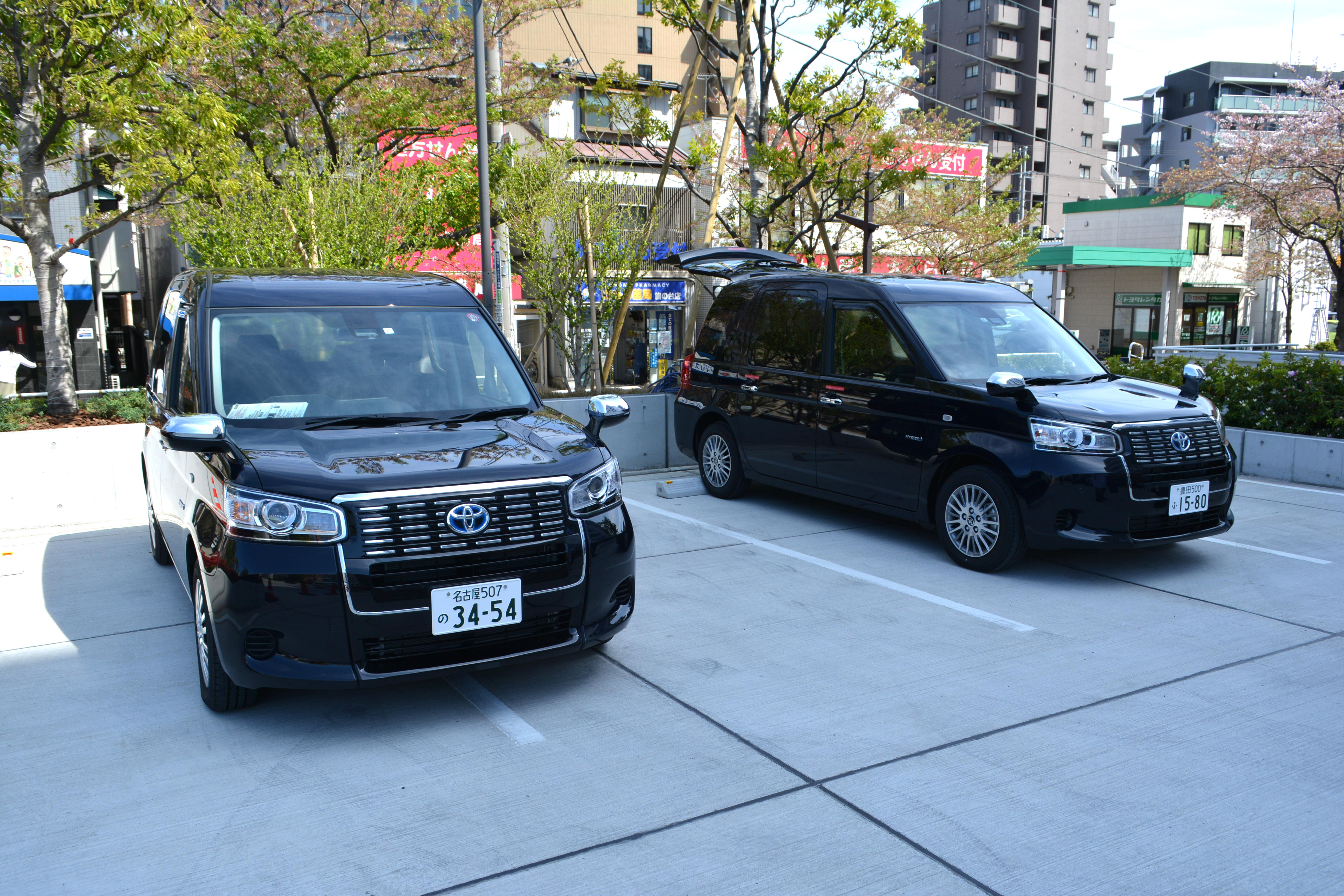 昭和大学病院にトヨタ自動車株式会社から飛沫循環抑制機能を搭載した車両2台が貸与