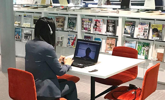 新型コロナウイルス感染予防対策として　就活生に「Zoom」を活用したWEB就職相談を開始 -- 近畿大学