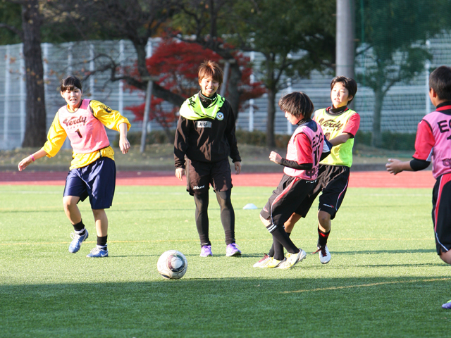 駒沢女子大学が11月23日に「平成28年度第2回駒沢女子大学サッカー教室～日テレ・ベレーザの選手とサッカーをしよう！」を開催 -- 中学生女子および小学校高学年女子の参加者を募集中