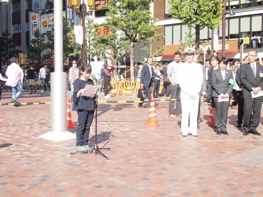 文化学園大学がＪＲ新宿駅・新大久保駅間の高架下「ウォールギャラリー・大ガード」で学生作品を展示