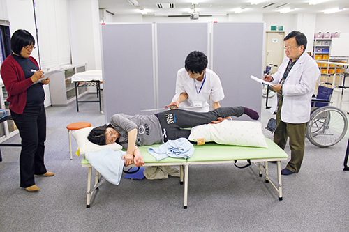 医療福祉工学部の学生が、平成28年度の理学療法士国家試験で100％、臨床工学技士国家試験で95％の合格率を達成 -- 大阪電気通信大学