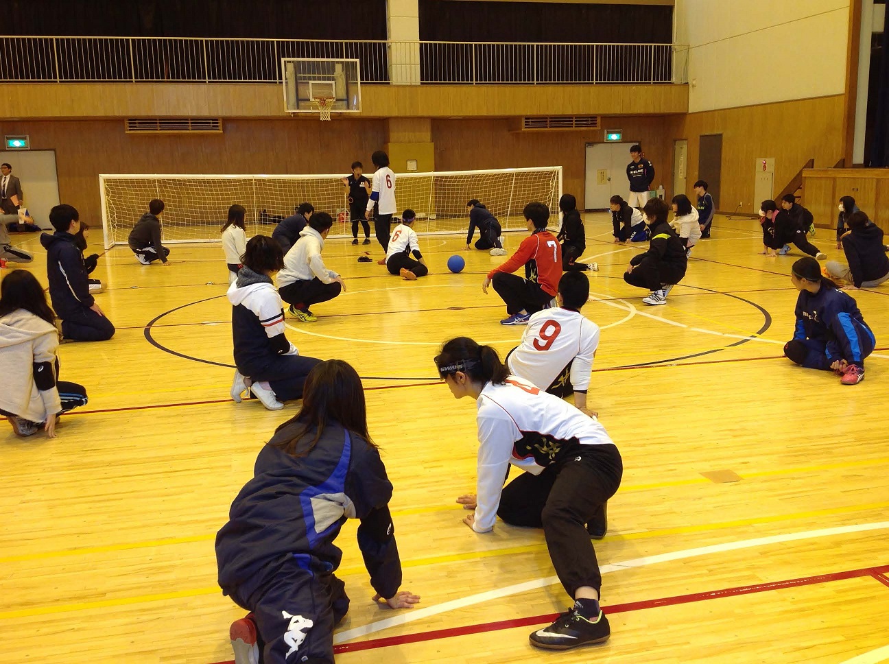 千葉キャンパスでゴールボール競技体験会を開催 -- 帝京平成大学