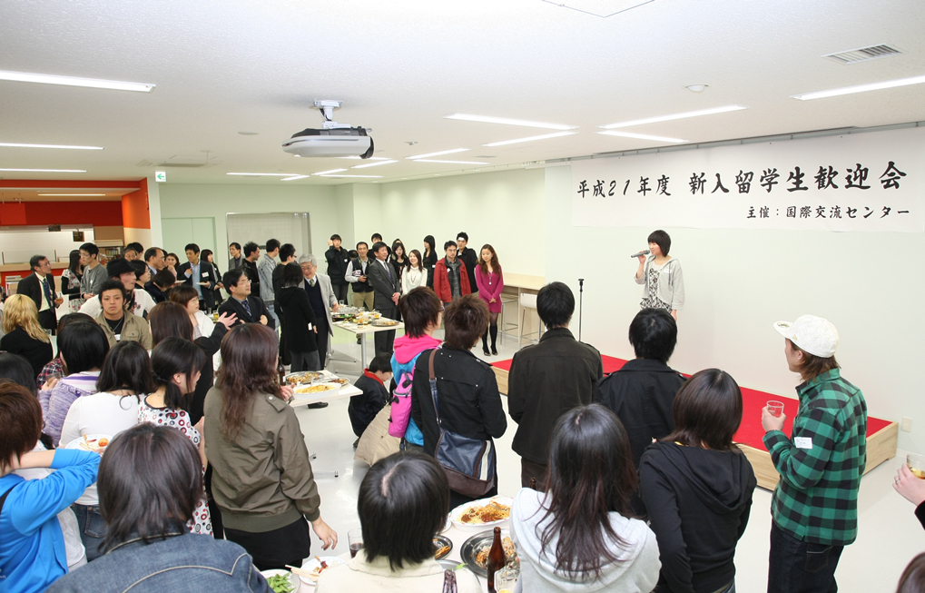 札幌大学が「平成２２年度留学生歓迎会」を開催