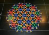 新たな準結晶構造「青銅比準結晶」を発見　～これまでの常識を覆し、新たな物質構造の可能性を提示～　近畿大学