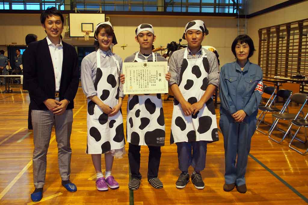 酪農学園大学の学生が「北の災害食」レシピコンテストで最優秀賞（北海道知事賞）を受賞 -- 棒たらと貯蔵野菜のカレー風味噌汁