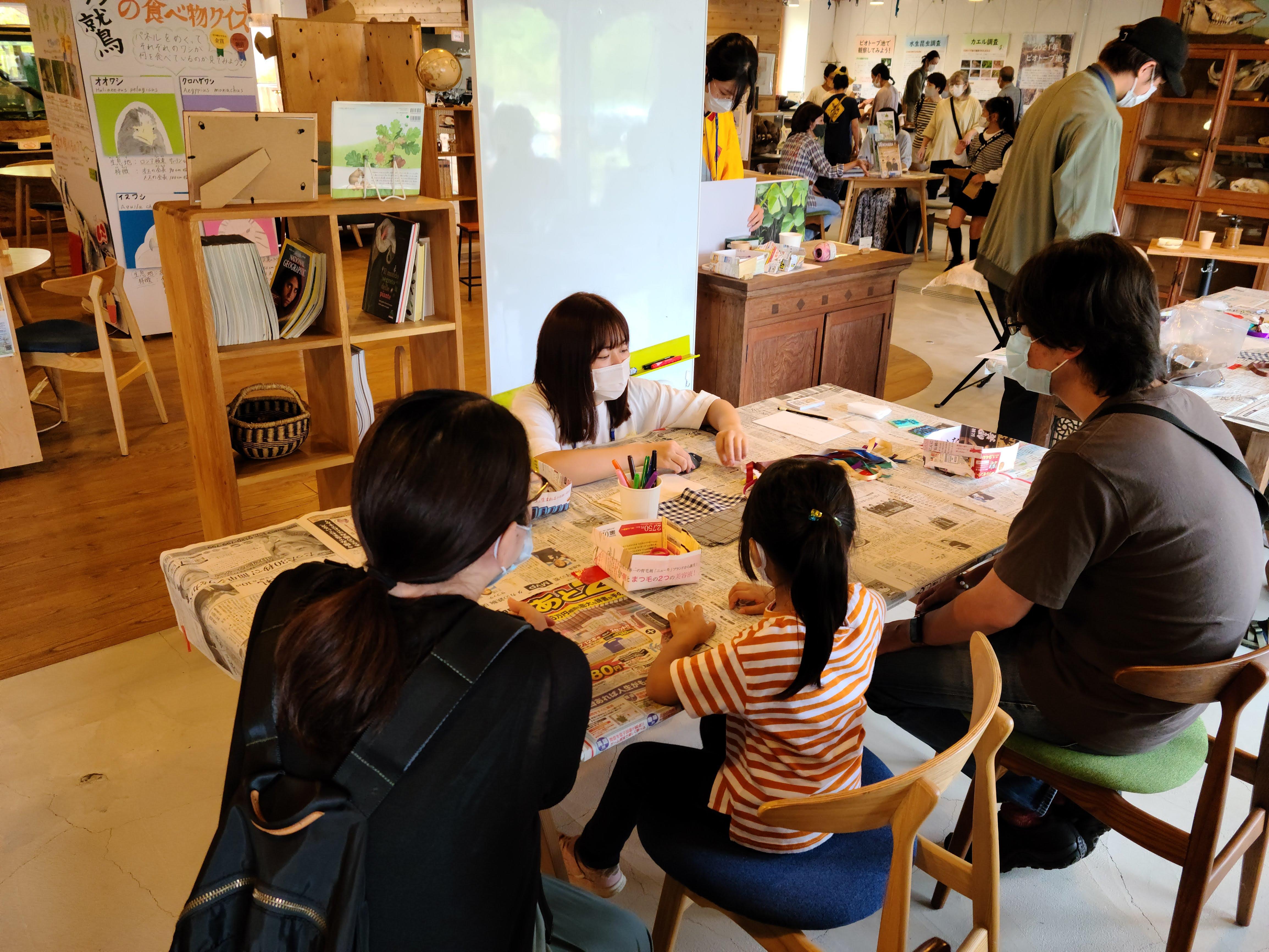 帝京科学大学で地域連携イベント「まちの上の朝市」を開催