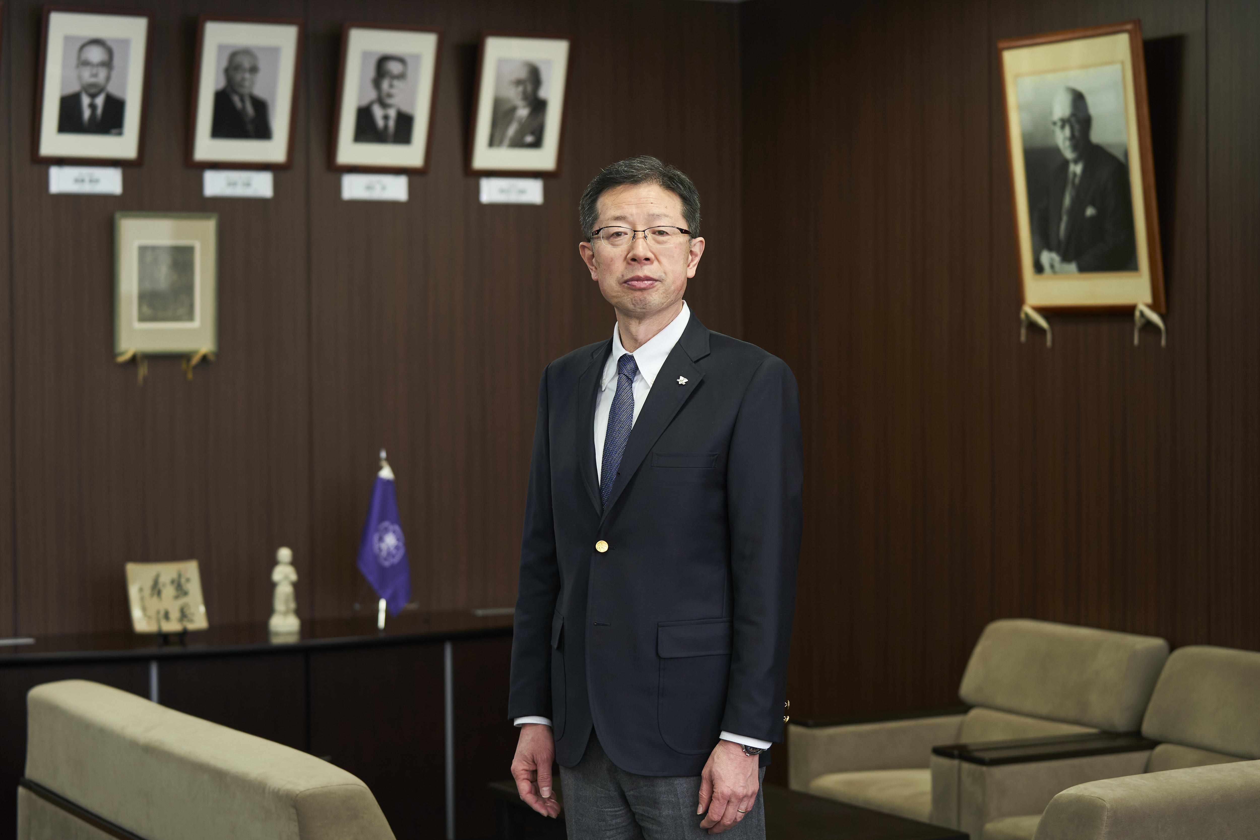 2021年4月、淑徳大学の学長に山口光治副学長（総合福祉学部教授）が就任。同大初の卒業生学長に