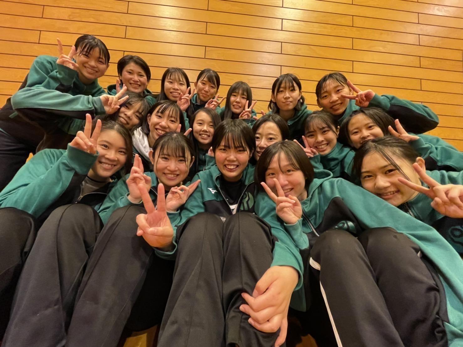 関西福祉大学女子バレーボール部　関西大学バレーボール連盟1部昇格！ -- 関西大学バレーボール連盟に加盟し、7部スタートからのストレートで1部昇格！ 