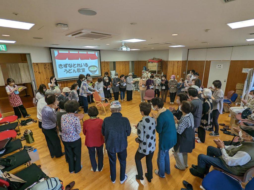 【大阪樟蔭女子大学】健康栄養学部の学生有志が地域在住高齢者に旅行を体験してもらう企画「旅行へ行こう！～豪華客船きずとれ号」を実施