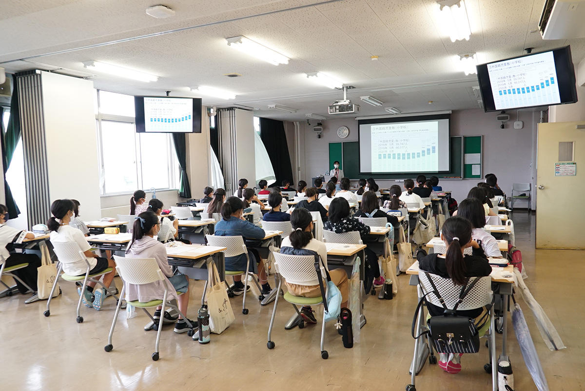 7月29日（土）に聖学院大学で小学校5・6年を対象とした講座「子ども大学あげお・いな・おけがわ」を開催。子どもたちの知的好奇心を刺激するきっかけに