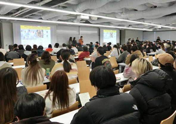 【京都産業大学】1年半の集大成！2023年度 生命科学部卒業研究発表会を開催