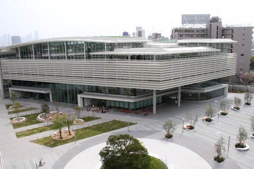 「入ってみたくなる図書館」がコンセプト――５月１日、明治大学和泉キャンパスに新図書館がオープン