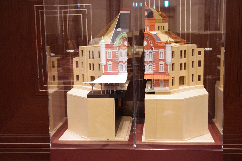 工学院大学学生プロジェクトによる、本物の質感を追求した東京駅丸の内駅舎復元模型がついに完成へ