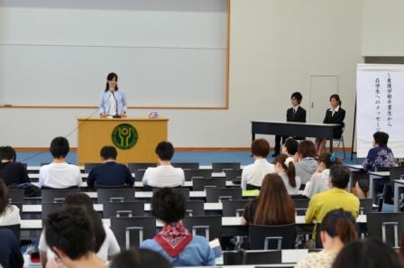 関西福祉大学の看護学部学生研究会が、11月23日に第2回講演会「糖尿病療養チームにおける看護師の役割と連携・協働～すきまをうめる看護とは～」を開催