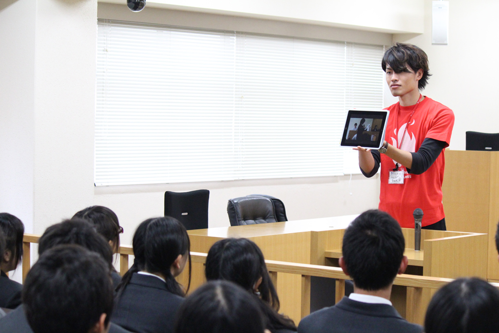 帝京大学がキャンパスツアーでiPadを活用――学生スタッフらが施設や授業風景などを紹介