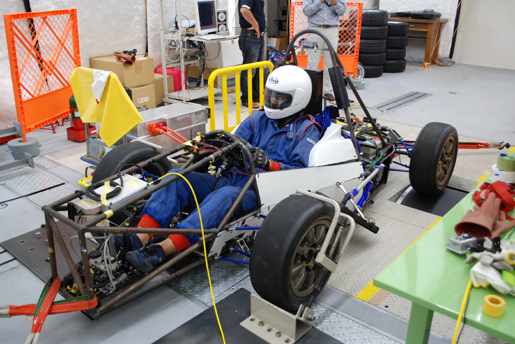 日本初！　神奈川工科大学Formula EV学生プロジェクトチームがイタリア大会に出場