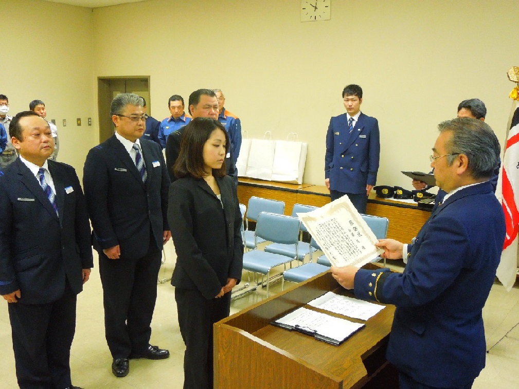 東邦大学医療センター佐倉病院の看護師に、船橋市中央消防署から感謝状――心肺停止の男性に救命処置