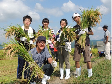 神奈川大学の学食が「産地の見えるこだわりのメニュー」を提供