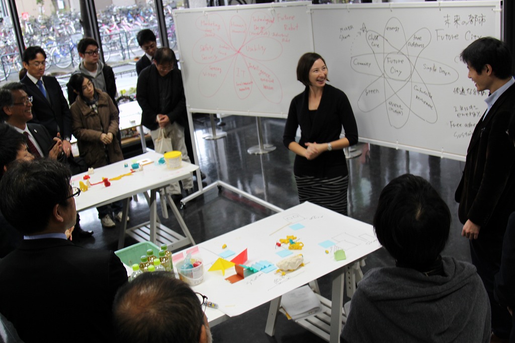 米・スタンフォード大講師陣による“デザイン思考”ワークショップを開催～シリコンバレーのイノベーション創出手法を工学教育の場に――大阪工業大学