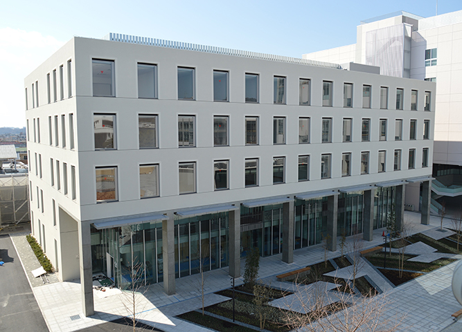 神奈川工科大学が3月13日に看護医療棟竣工式を挙行