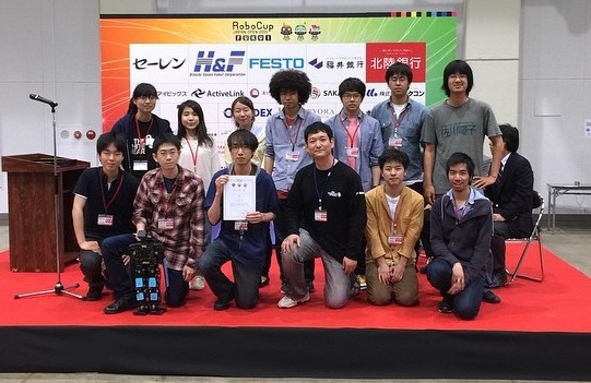 「ロボカップジャパンオープン2015福井」のサッカーヒューマノイドリーグで、千葉工業大学のチーム「CIT Brains」が優勝