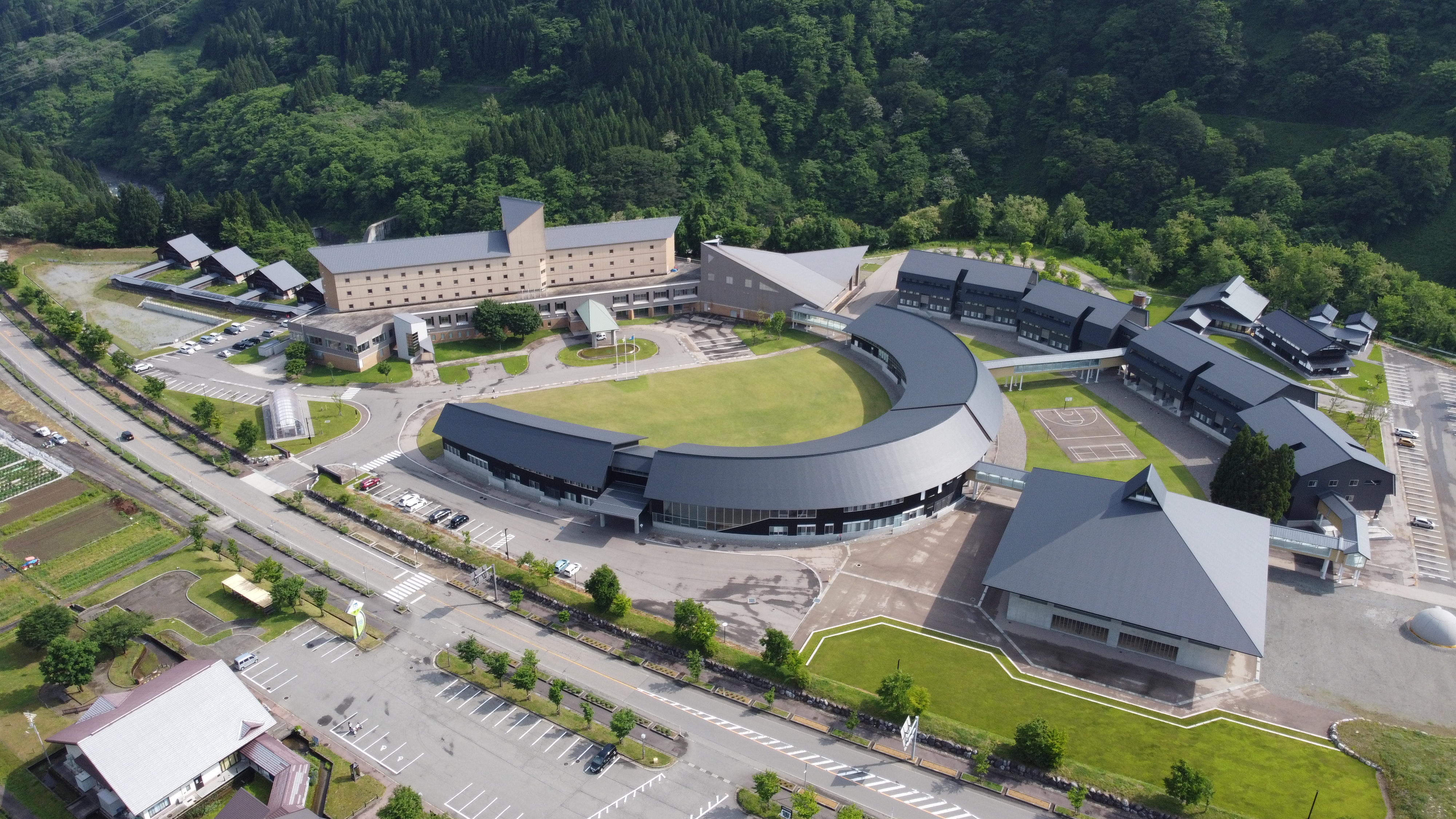 国際高専が白山麓キャンパスで学校見学会と授業体験会を開催。