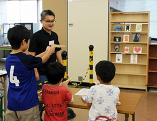 日本工業大学が小中高生や親子を対象とした夏の「体験教室」を開催