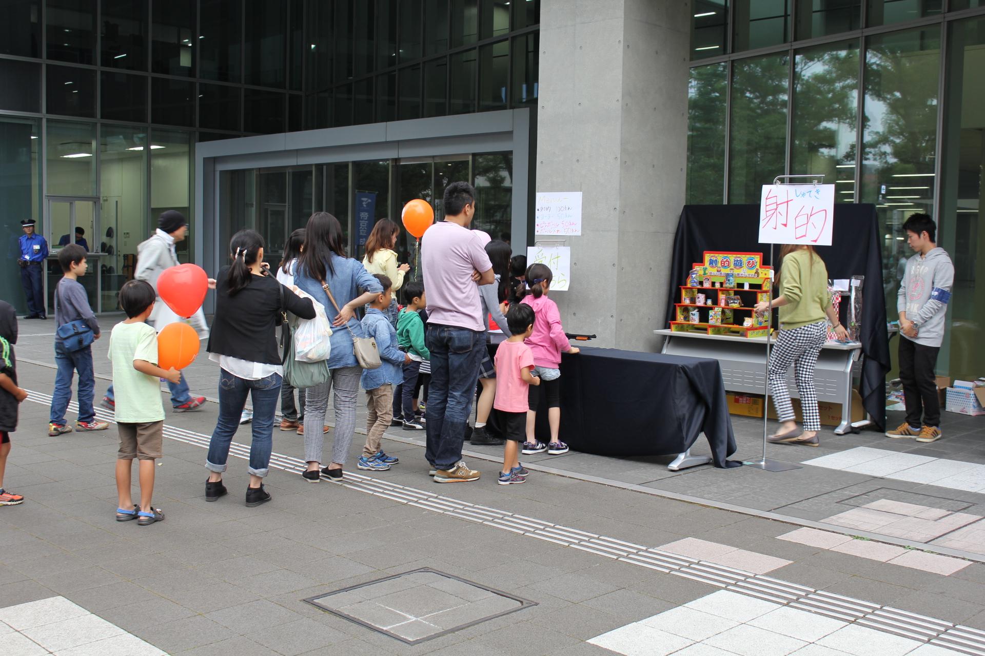 帝京平成大学の学生が「起創展街 中野にぎわいフェスタ 2015」に参加