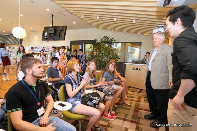 札幌大学に「ハバロフスクからのロシア人青年団」が訪問 -- 同大の教員や学生と交流