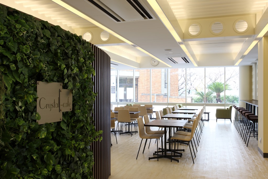 建築・インテリアを学ぶ学生がデザイン提案 -- 響友館ラウンジ＆クリスタルカフェがオープン -- 京都橘大学