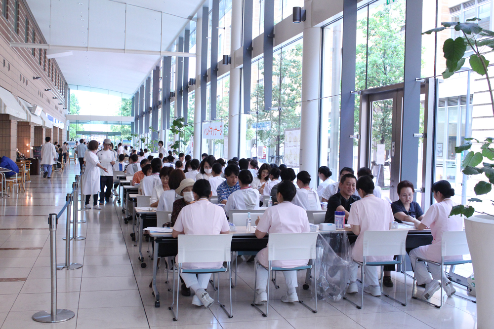帝京大学が「第4回TEIKYO NURSING FESTA～看護の心をみんなの心に～」を開催 -- 無料測定や認知症予防運動などの体験会を実施