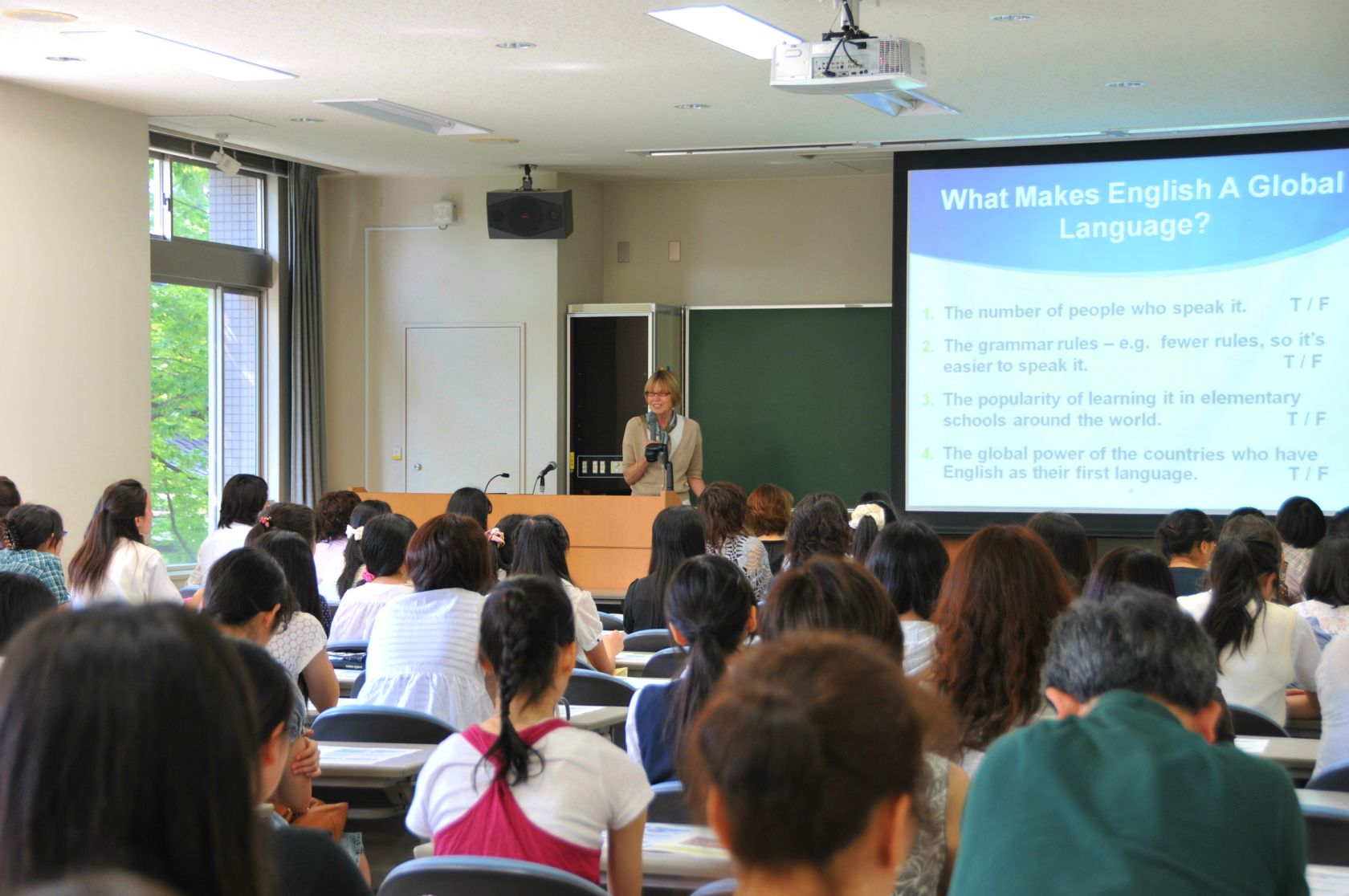 聖心女子大学が7月23・24日、8月20・21日にオープンキャンパス「聖心の奥行き／学びを知る」を開催 -- 多彩な模擬授業などの催しが充実