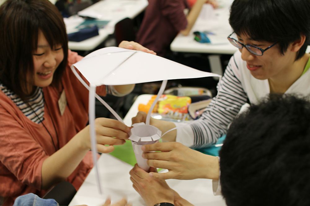 芝浦工業大学 -- 台湾の大学と国際版「たまご落としコンテスト」に挑戦～地上40mから落としても割れない容器をつくる