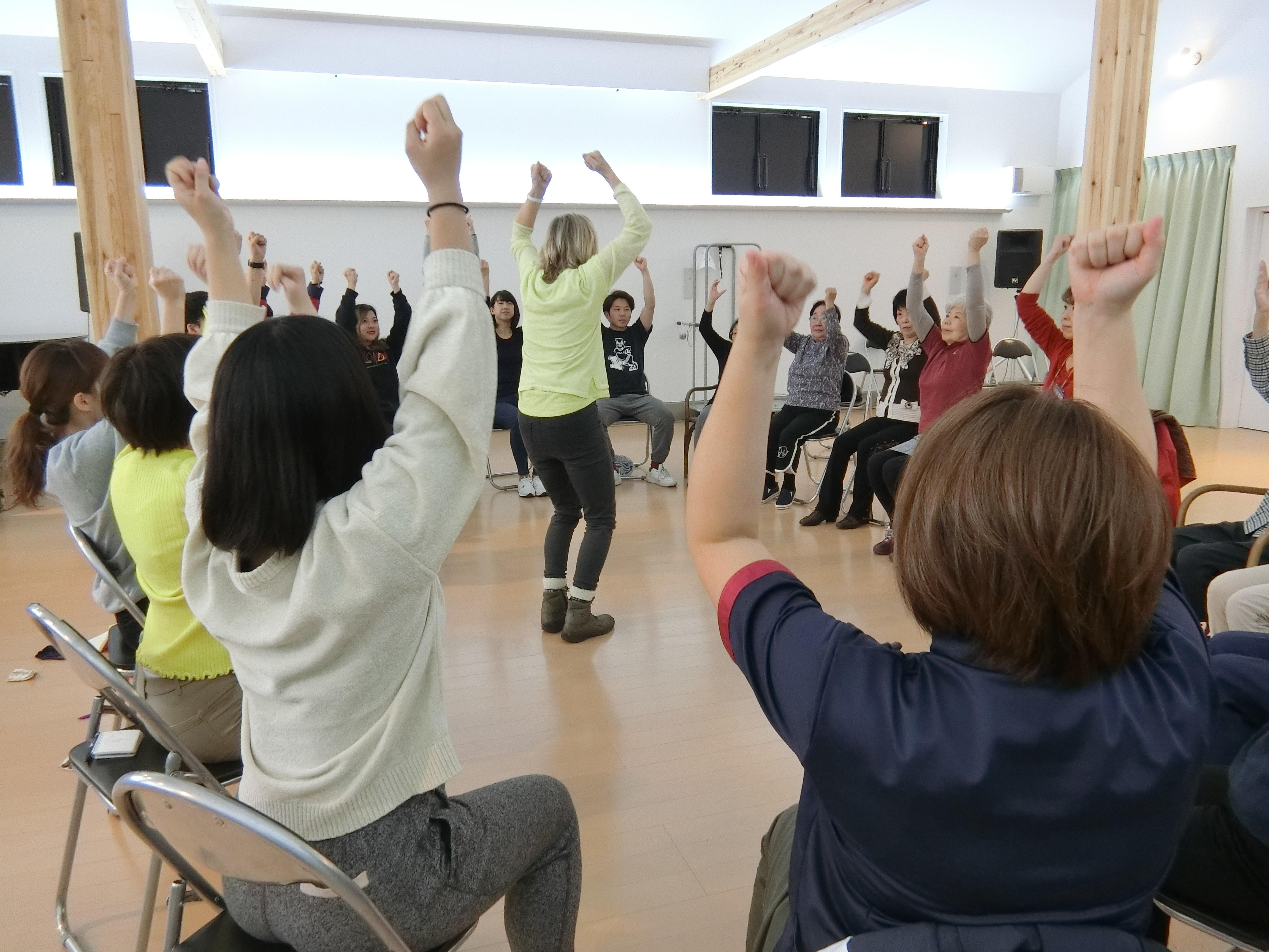 桜美林大学芸術文化学群生　高齢者向けにコミュニティダンス・ワークショップを開催～地域と共にアートの可能性を考える～