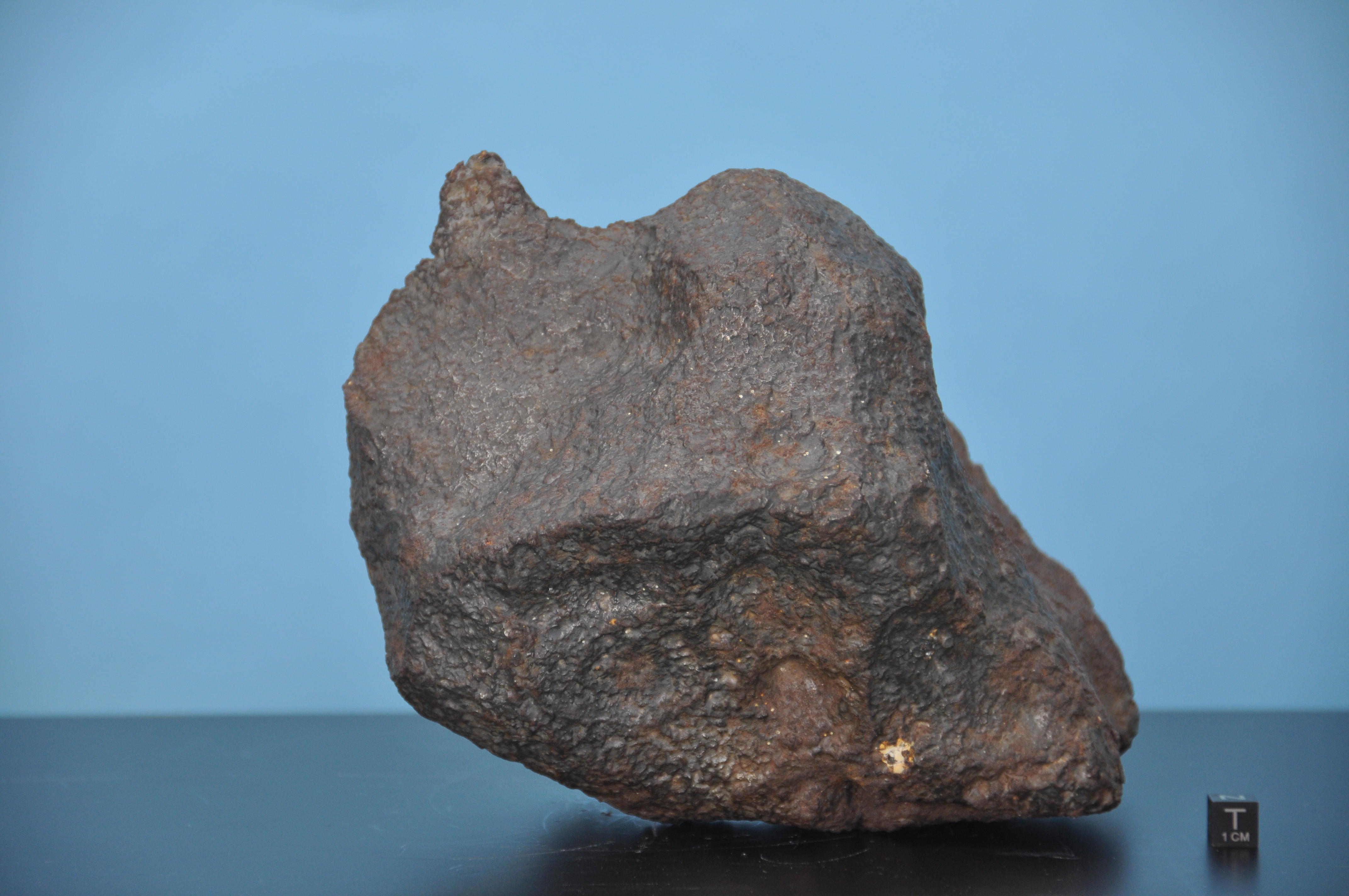 岐阜市で2個目の鉄隕石見つかる 長良隕石と同時落下したものか。 -- 岐阜聖徳学園大学・川上紳一教授が鑑定 -- 