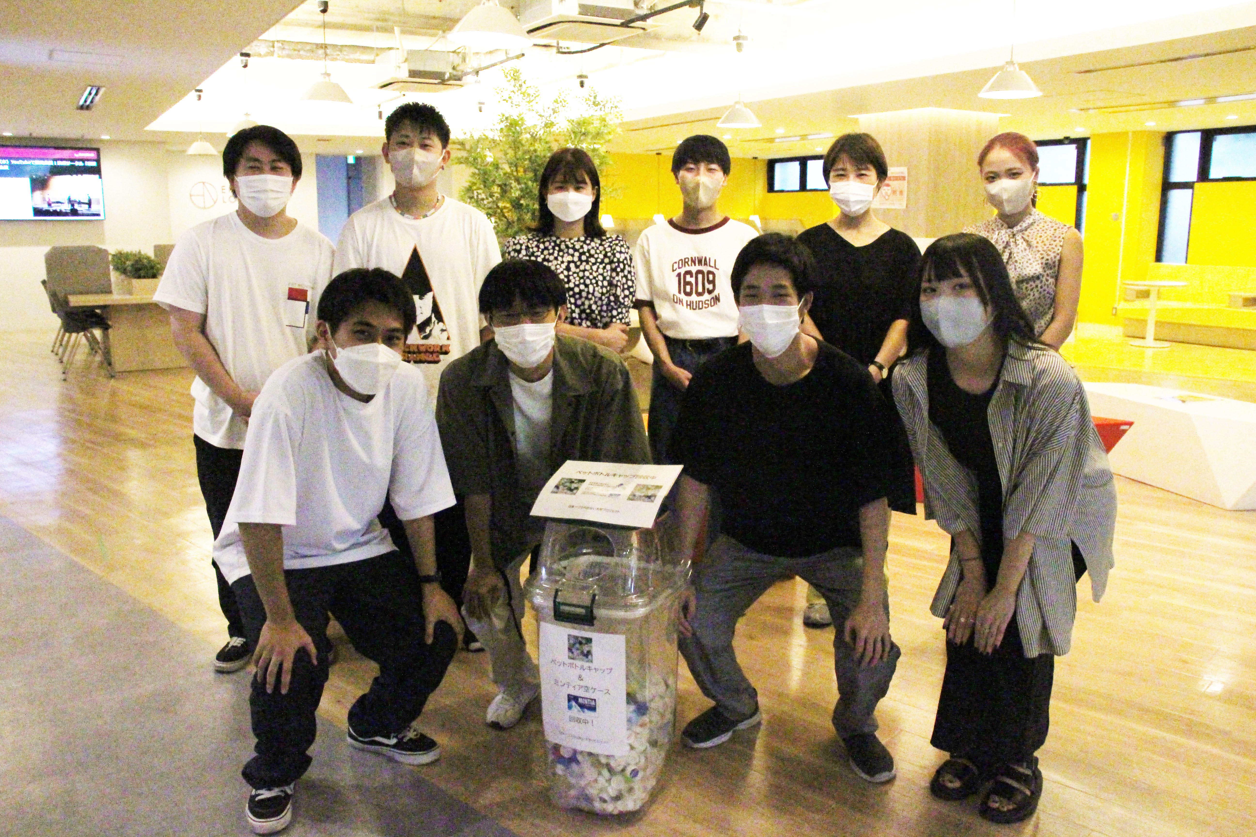 「日本一ゴミの出ない大学プロジェクト（通称''ゴミプロ''）」　プラスチックリサイクルの産学連携プロジェクト「MUP」に参画　学内にPETボトルキャップ回収BOXを設置