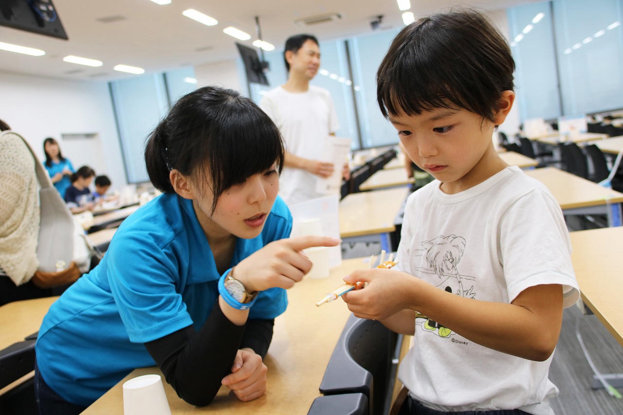 小学生に贈る''新しい学びの体験イベント''「第2回OITサマーキッズカレッジ」を開催 -- 大阪工業大学
