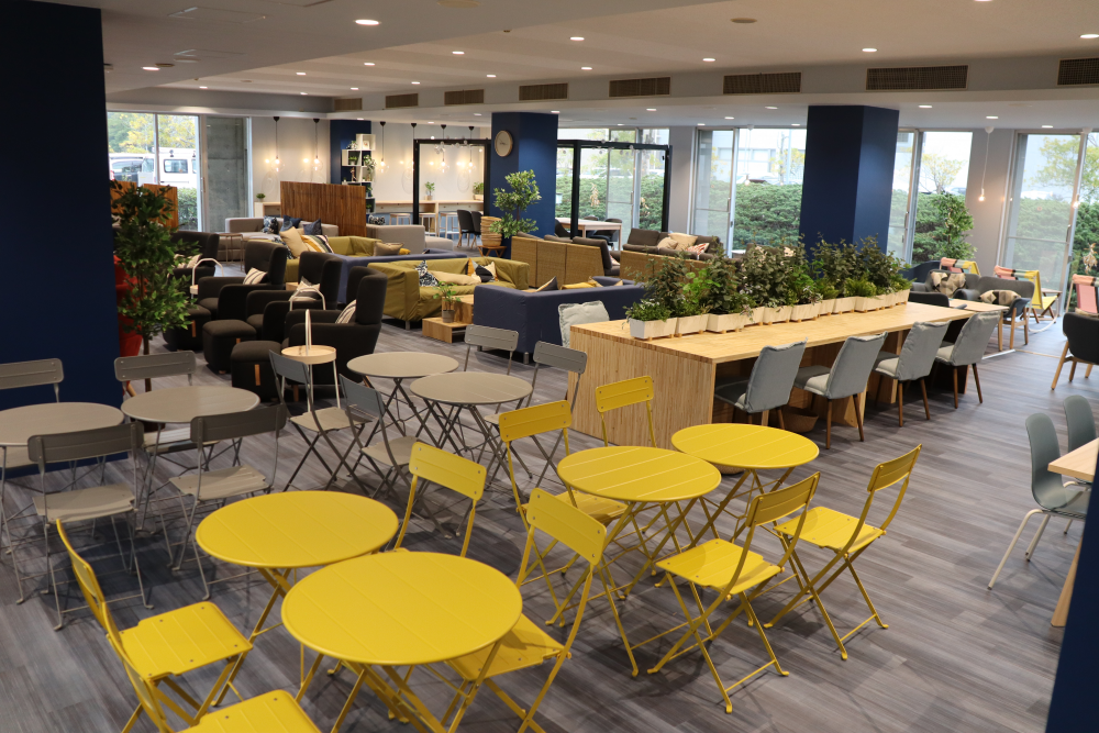内装をイケアの家具で一新　城西国際大学 千葉東金キャンパスの学生食堂がリニューアルオープン 
