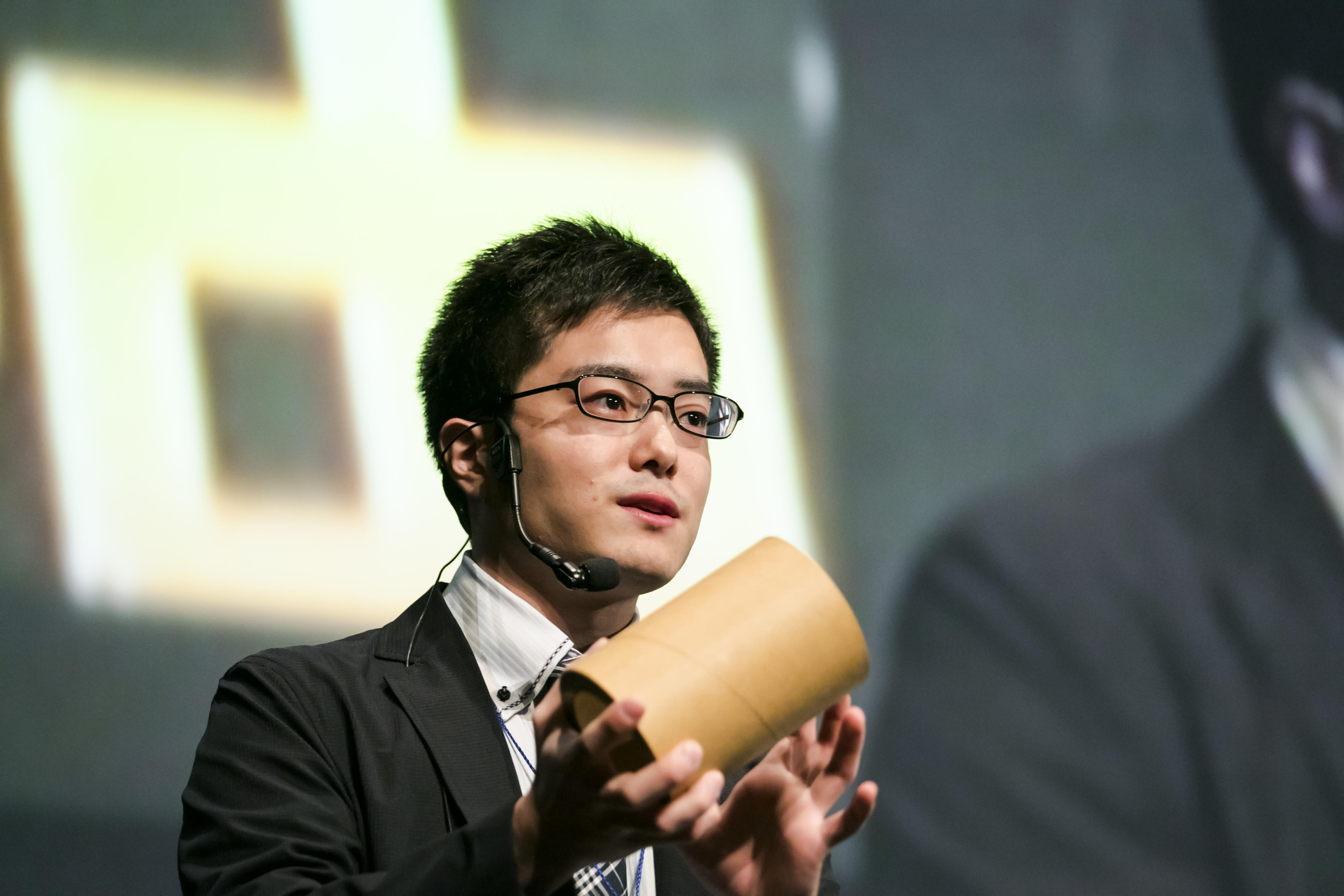 神田外語グループが12月9日に「第6回全国学生英語プレゼンテーションコンテスト」を開催　最優秀者には文部科学大臣賞を授与
