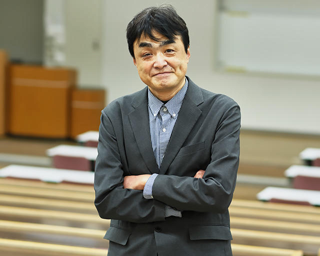 江戸川大学マスコミ学科の西条昇教授が『東京新聞』で「芸人 今昔ものがたり」を連載中 ― ビートたけしさんや萩本欽一さん、タモリさんらの若き日の芸やエピソードを紹介