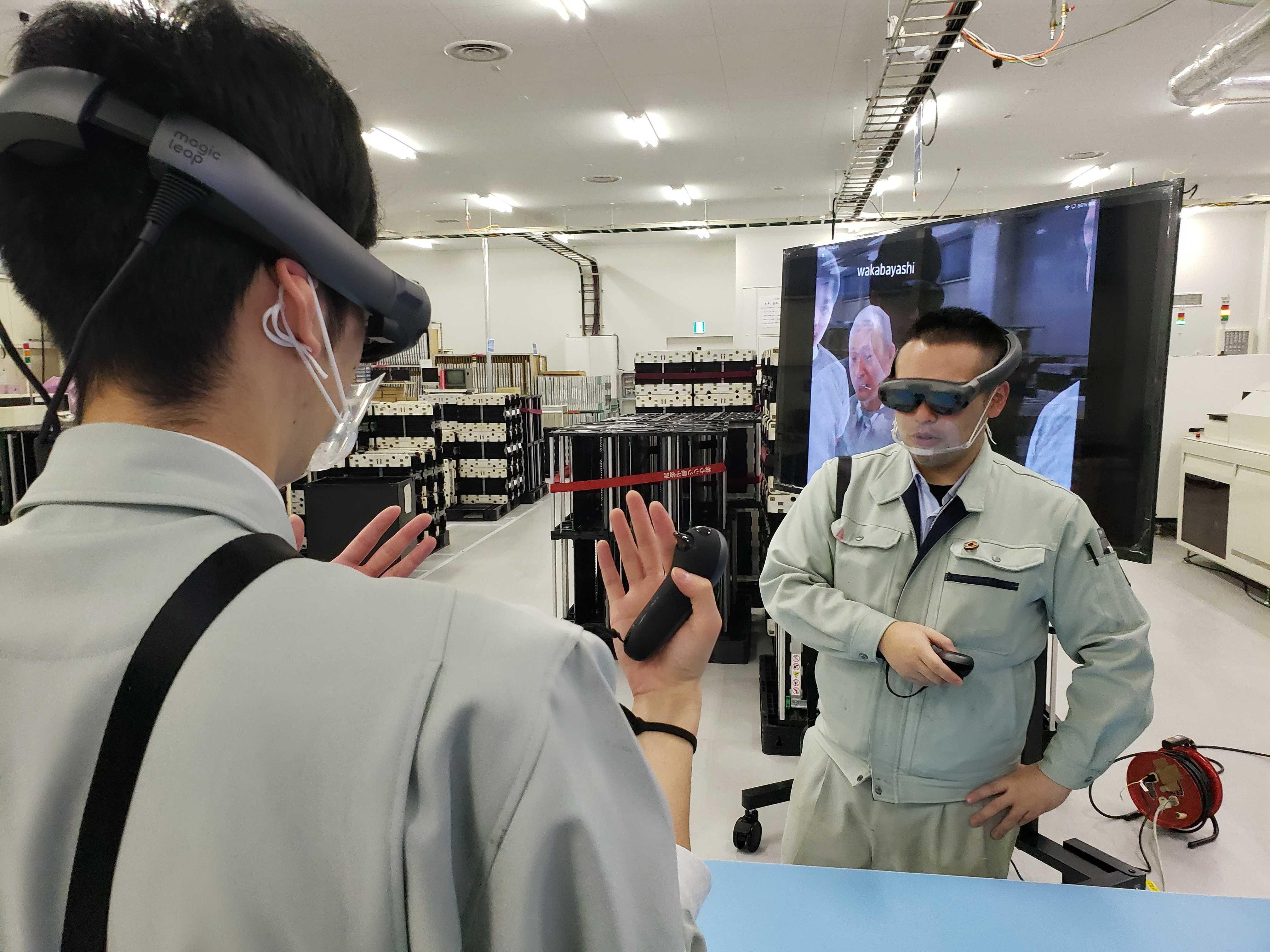 北菱電興・ドコモ・金沢工業大学が5Gスマート工場「Smart Smile Factory」を開設。遠隔MR会議やバーチャル工場見学の機能を搭載し、