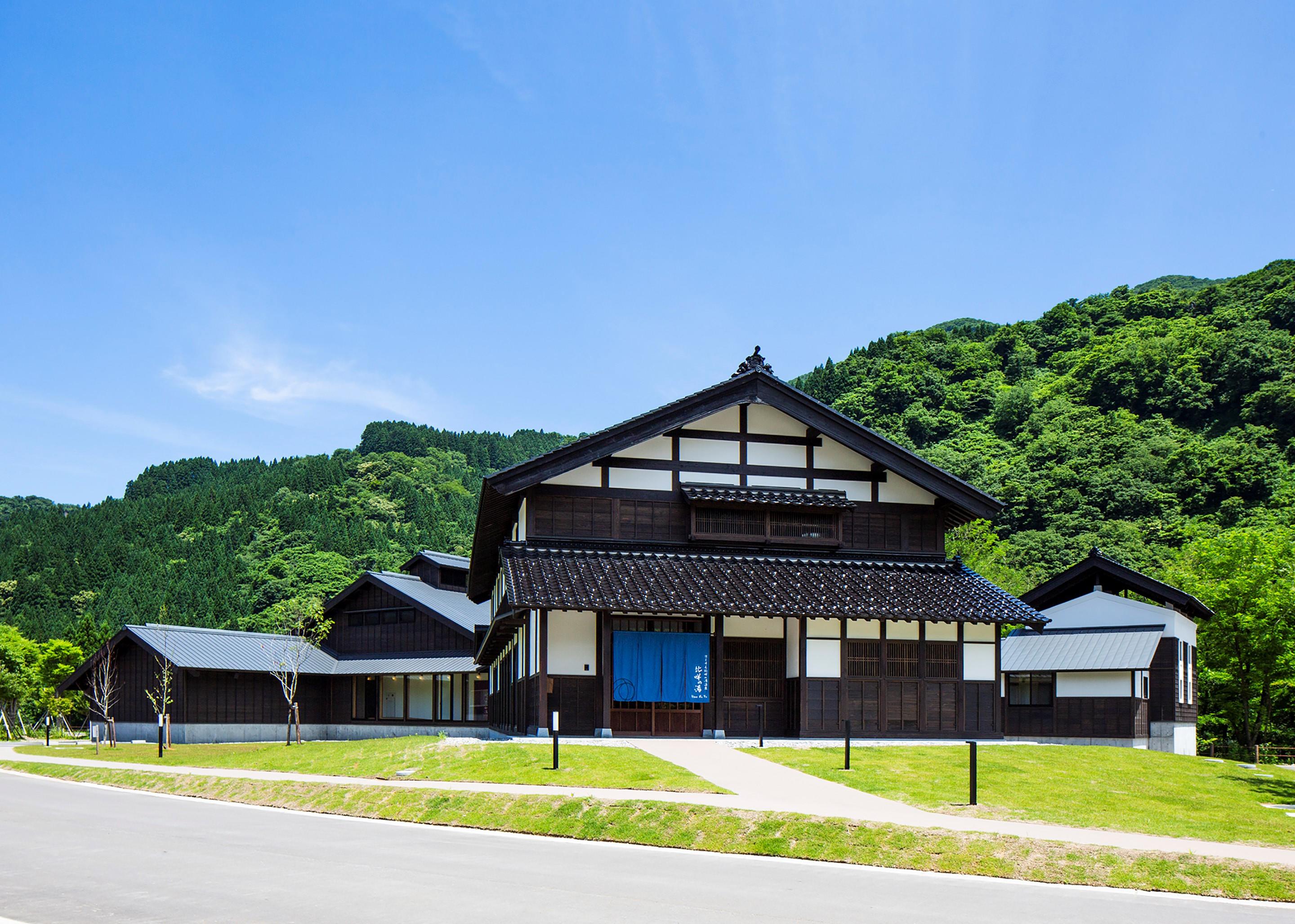 一週間で被験者全員のコラーゲン密度が上昇。酒風呂入浴と日本酒の旨味成分α-EGで調理した食事摂取で速効性と継続性が明らかに。金沢工業大学白山麓キャンパス　比咩の湯での実証実験結果