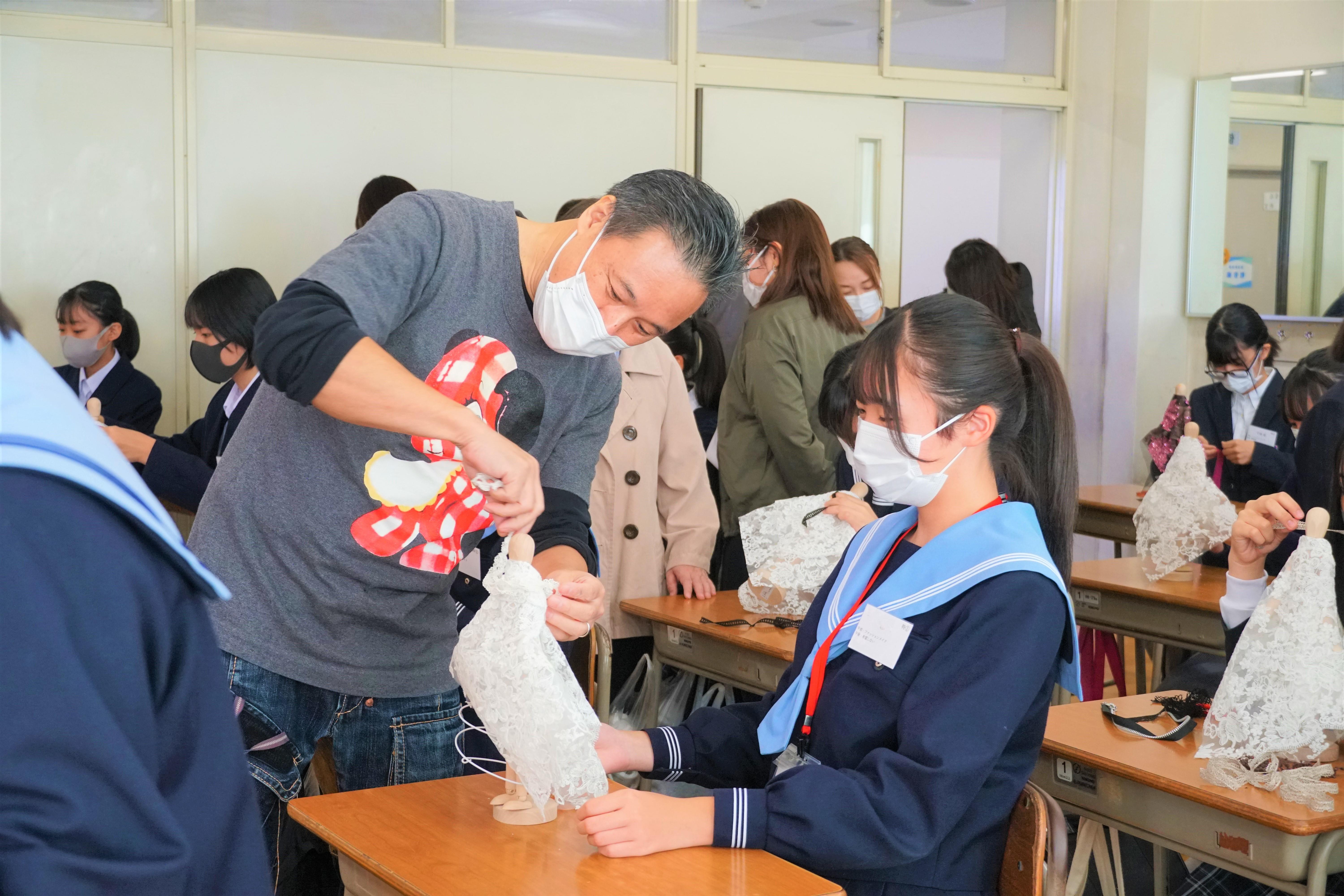 学校法人藍野大学の支援契約締結校である明浄学院高等学校と西日本最大級のファッション専門学校である上田安子服飾専門学校が高専連携協定を締結